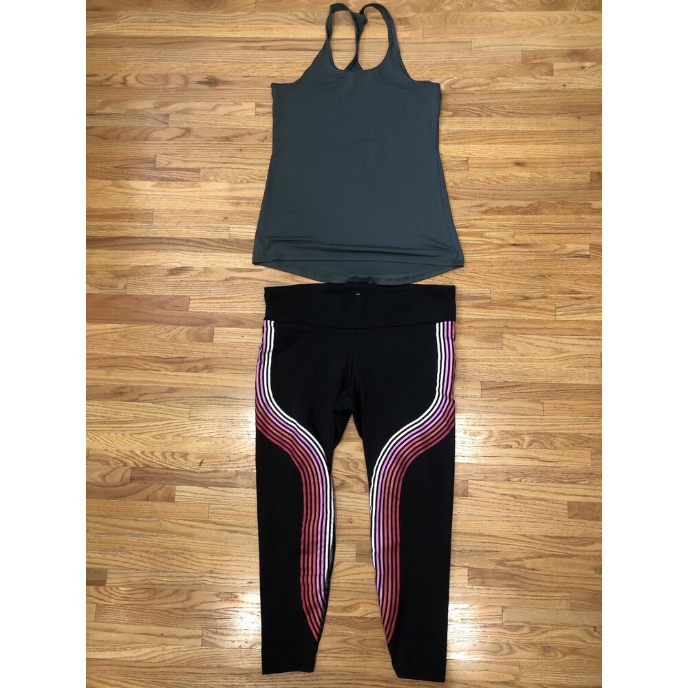 Gap Active Women’s Tank Top And Black Leggings XL